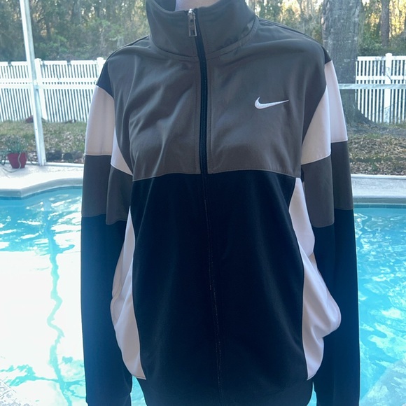 Nike Other - Nike Men's Black, White, and Gray Windbreaker Athletic